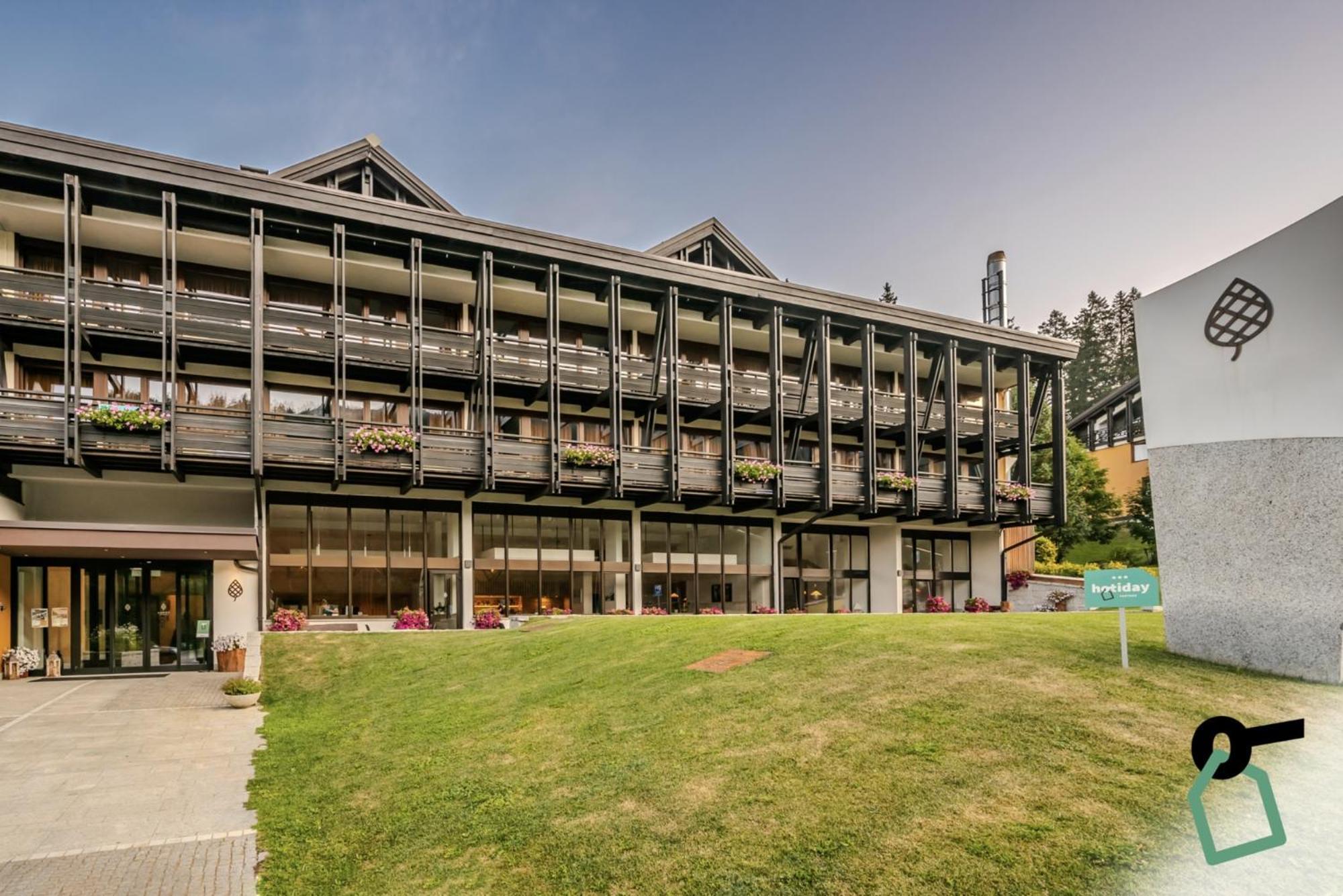 Hotiday Collection - Campiglio Groste 3*