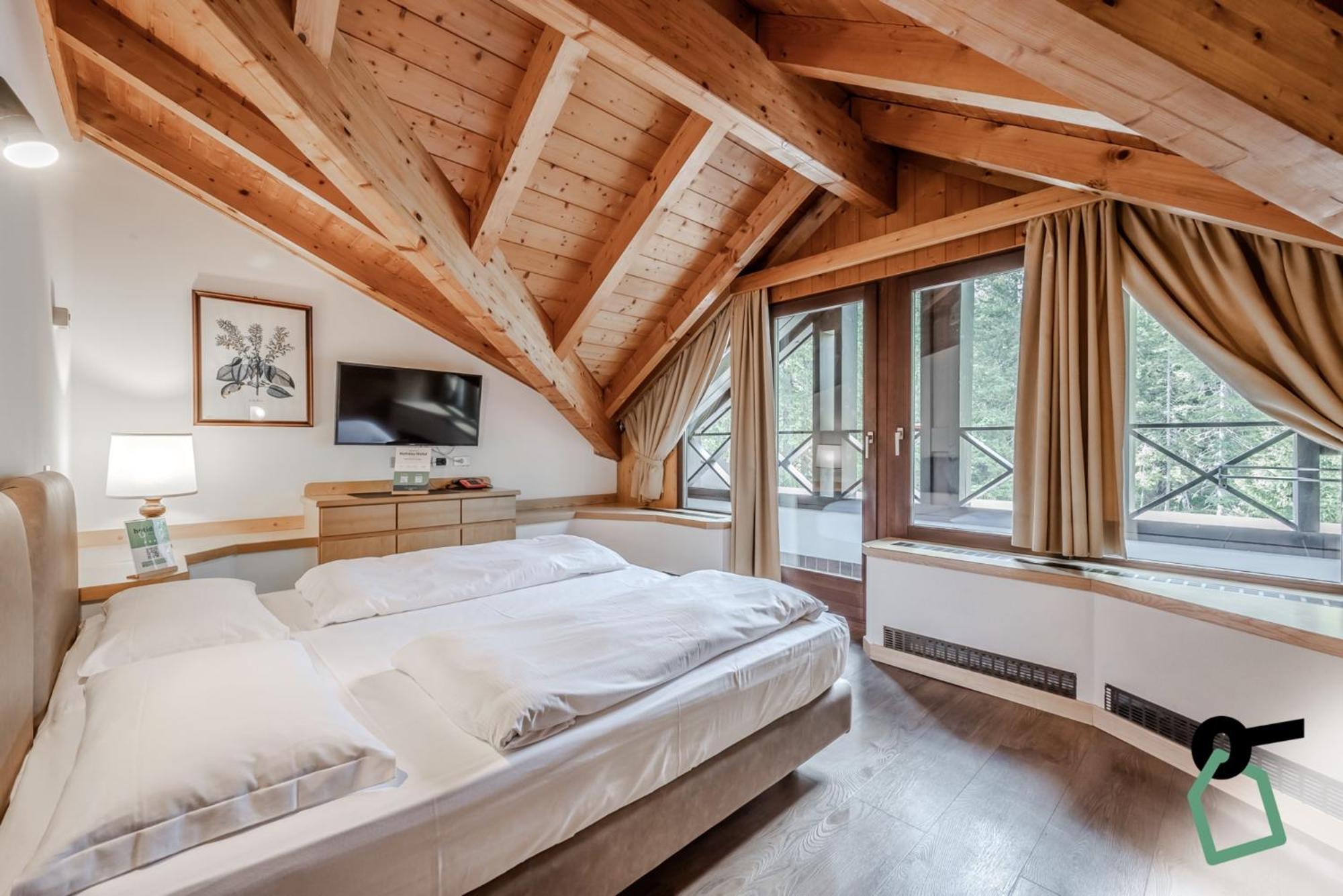 Hotiday Collection - Campiglio Groste
