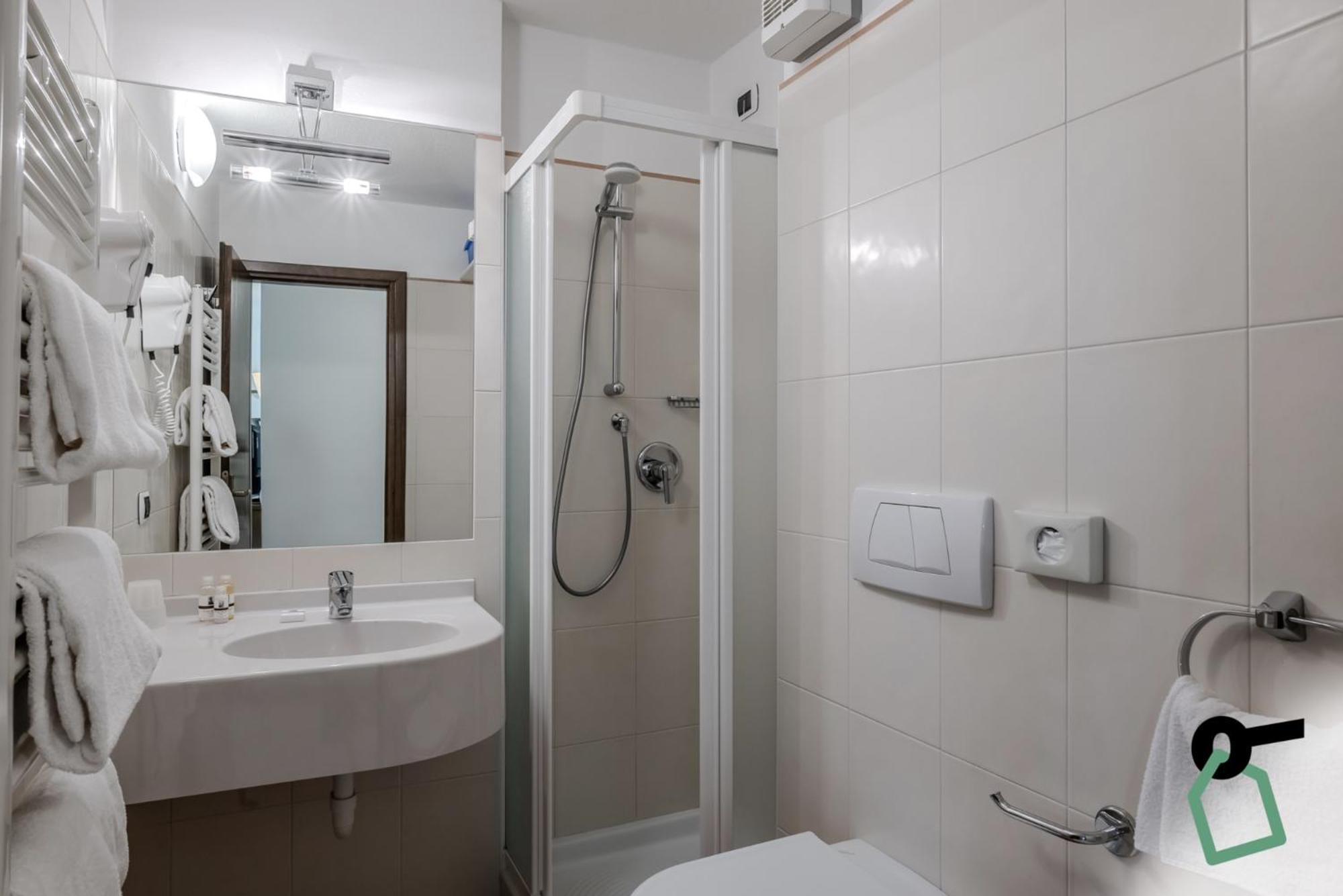 Hotiday Collection - Campiglio Groste Hotel Madonna