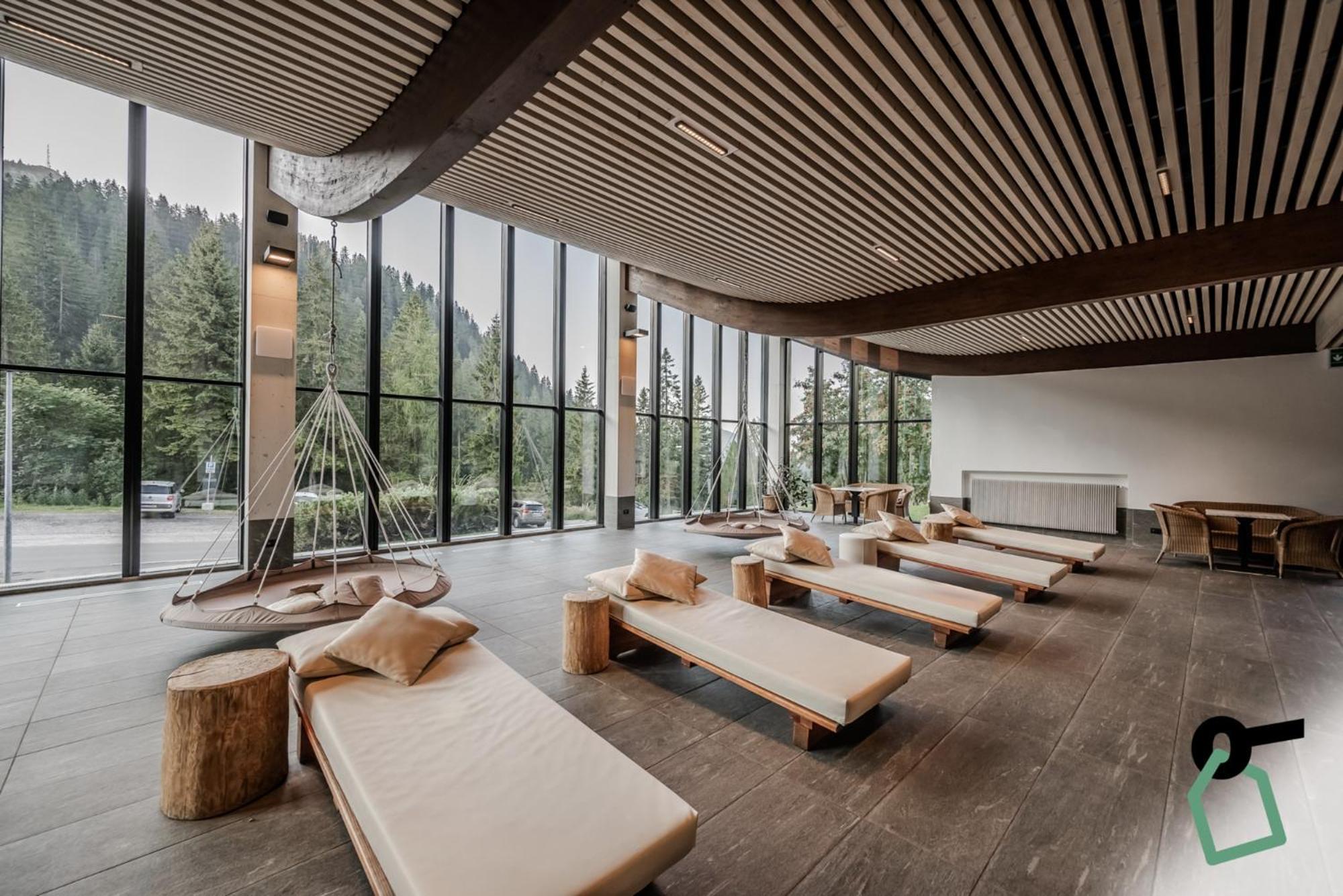 Hotiday Collection - Campiglio Groste Hotel Madonna